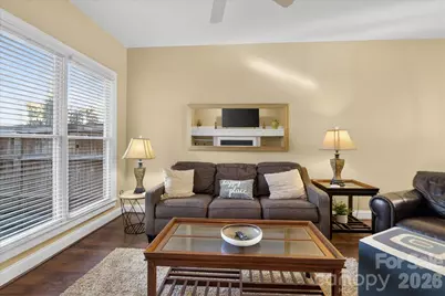 1049 Park West Drive, Charlotte, NC 28209 - Photo 12