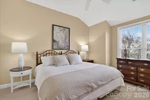 1049 Park West Dr, Charlotte, NC 28209 - Photo 20