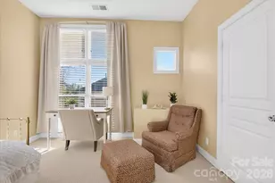 1049 Park West Dr, Charlotte, NC 28209 - Photo 16