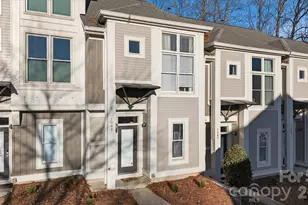 1049 Park West Dr, Charlotte, NC 28209 - Photo 2
