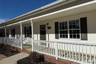 2109 Kyle Ct SE, Conover, NC 28613 - Photo 2