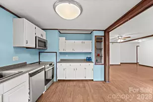 7400 Corn Hill Rd, Connelly Springs, NC 28612 - Photo 6