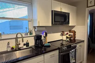 1828 Finchley Dr, Charlotte, NC 28215 - Photo 8