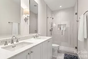 4107 Selwyn Walk Ct, Charlotte, NC 28209 - Photo 14