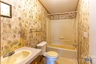 190 Pinewood Knoll Dr, Hendersonville, NC 28739 - Photo 10