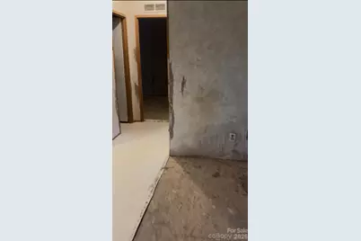 190 Pinewood Knoll Drive, Hendersonville, NC 28739 - Photo 2