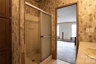 190 Pinewood Knoll Dr, Hendersonville, NC 28739 - Photo 8