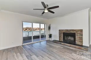 7332 Lake Front Dr, Charlotte, NC 28278 - Photo 12