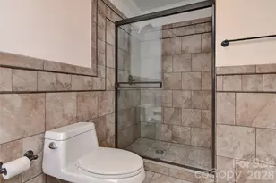 7332 Lake Front Dr, Charlotte, NC 28278 - Photo 20