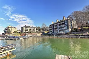 7332 Lake Front Dr, Charlotte, NC 28278 - Photo 36