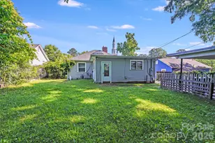 2405 Greenland Ave, Charlotte, NC 28208 - Photo 16