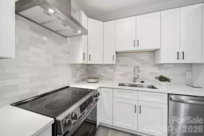 109 N Smallwood Place, Charlotte, NC 28216 - Photo 16