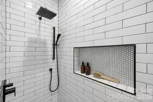 109 N Smallwood Pl, Charlotte, NC 28216 - Photo 14