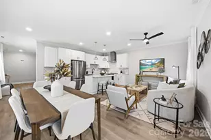 109 N Smallwood Pl, Charlotte, NC 28216 - Photo 4