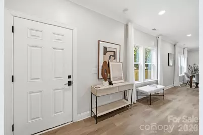 109 N Smallwood Place, Charlotte, NC 28216 - Photo 2