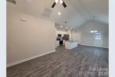 215 E Division Avenue, Salisbury, NC 28144 - Photo 2