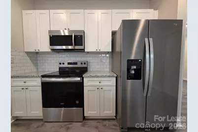 215 E Division Avenue, Salisbury, NC 28144 - Photo 6