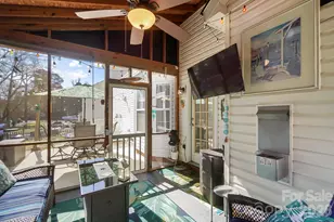 6904 Reedy Creek Rd, Charlotte, NC 28215 - Photo 4