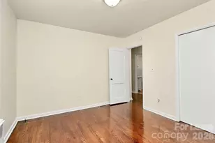 540 Wakefield Dr, Charlotte, NC 28209 - Photo 10