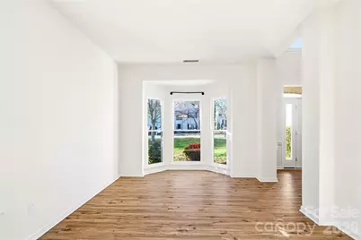 5652 Cambridge Bay Drive, Charlotte, NC 28269 - Photo 6