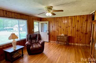 3988 Greenwood Dr, Lenoir, NC 28645 - Photo 8