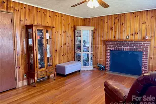 3988 Greenwood Dr, Lenoir, NC 28645 - Photo 8