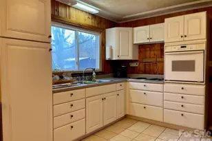 3988 Greenwood Dr, Lenoir, NC 28645 - Photo 14