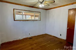 3988 Greenwood Dr, Lenoir, NC 28645 - Photo 26