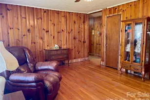 3988 Greenwood Dr, Lenoir, NC 28645 - Photo 6