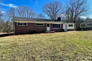 3988 Greenwood Dr, Lenoir, NC 28645 - Photo 4