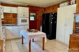 3988 Greenwood Dr, Lenoir, NC 28645 - Photo 12