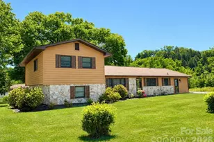 3253 US 70 Hwy W, Marion, NC 28752 - Photo 2