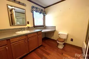 3253 US 70 Hwy W, Marion, NC 28752 - Photo 16