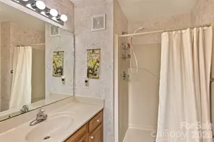 3305 Idle Hour Dr, Asheville, NC 28806 - Photo 18