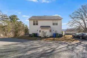 19 Rocking Porch Rd, Asheville, NC 28805 - Photo 10