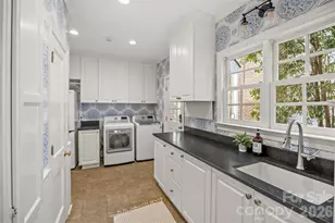 2521 Hampton Ave, Charlotte, NC 28207 - Photo 26