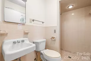 1200 Piedmont Rd, Morganton, NC 28655 - Photo 10