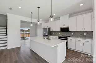 323 Golden Maple Ct, Fort Mill, SC 29708 - Photo 8