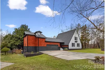 10054 Four Mile Creek Road, Charlotte, NC 28277 - Photo 4