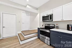 10054 Four Mile Crk Rd, Charlotte, NC 28277 - Photo 32