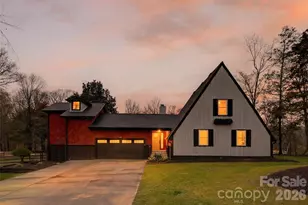 10054 Four Mile Crk Rd, Charlotte, NC 28277 - Photo 2