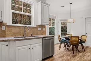 1022 Fleming Ln, Matthews, NC 28104 - Photo 8