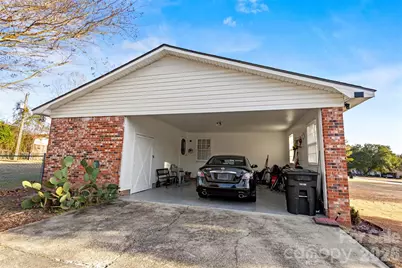 1904 Dixon Lane, Camden, SC 29029 - Photo 4