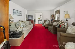 1904 Dixon Ln, Camden, SC 29029 - Photo 8