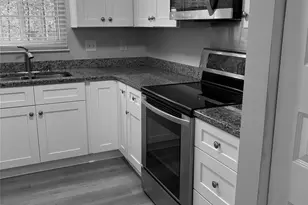 7211 Rollingridge Dr, Charlotte, NC 28211 - Photo 8