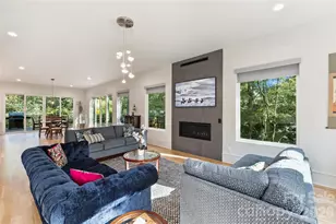 7223 Terrace Dr, Charlotte, NC 28211 - Photo 6