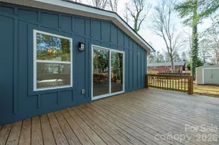 524 Pineland Rd, Hendersonville, NC 28792 - Photo 36