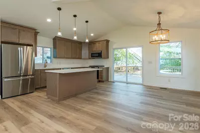 524 Pineland Road, Hendersonville, NC 28792 - Photo 8