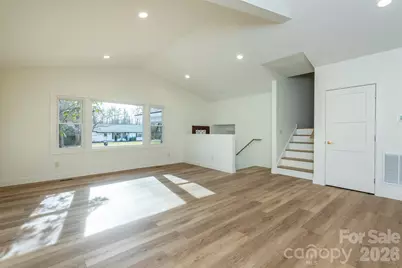 524 Pineland Road, Hendersonville, NC 28792 - Photo 6