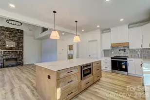 1021 Harrogate Dr, Bessemer City, NC 28016 - Photo 14